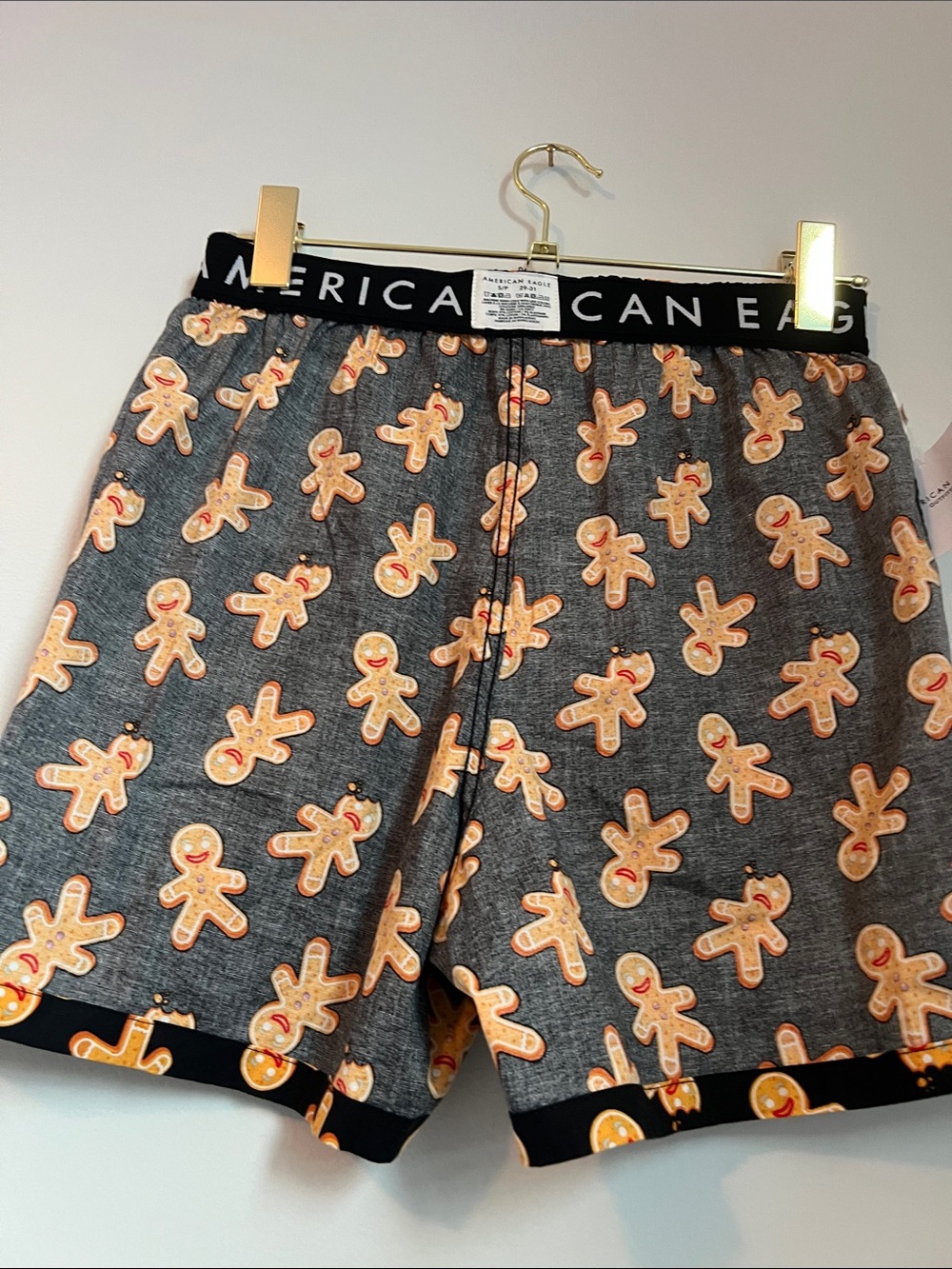 American Eagle Outfitters | Black Shorts with Gingerbread NWT Print Sz S (29-31) - Picture 13 of 16